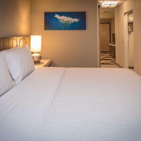 Hilton Garden Inn Pittsburgh Airport Moon Township Exterior foto