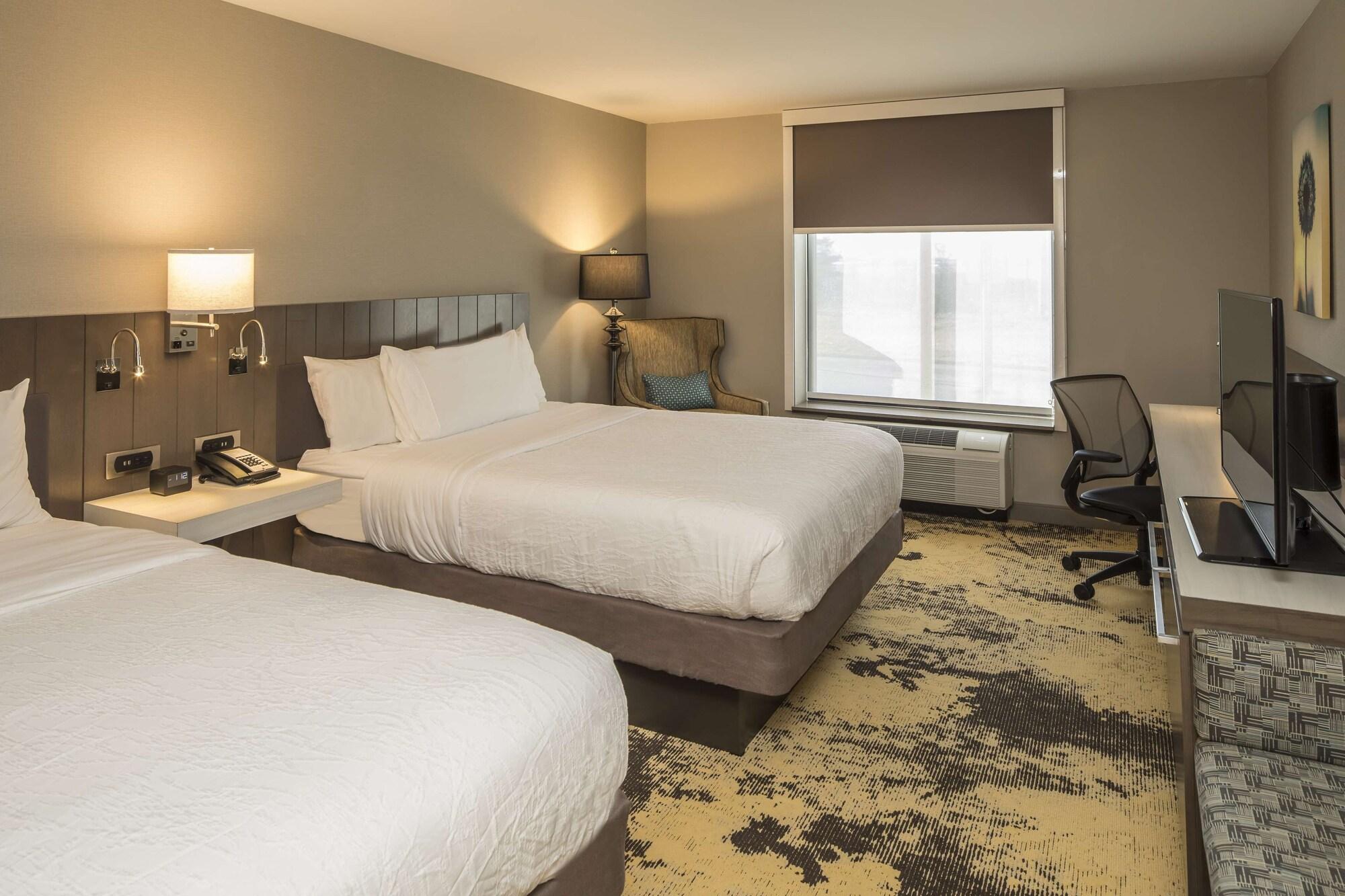 Hilton Garden Inn Pittsburgh Airport Moon Township Exterior foto